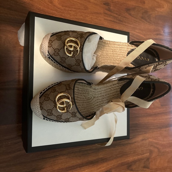 Gucci wedge sandals - Picture 1 of 3